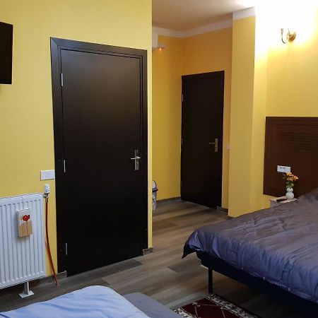 Hotel Restaurant La Passione Tecuci Экстерьер фото