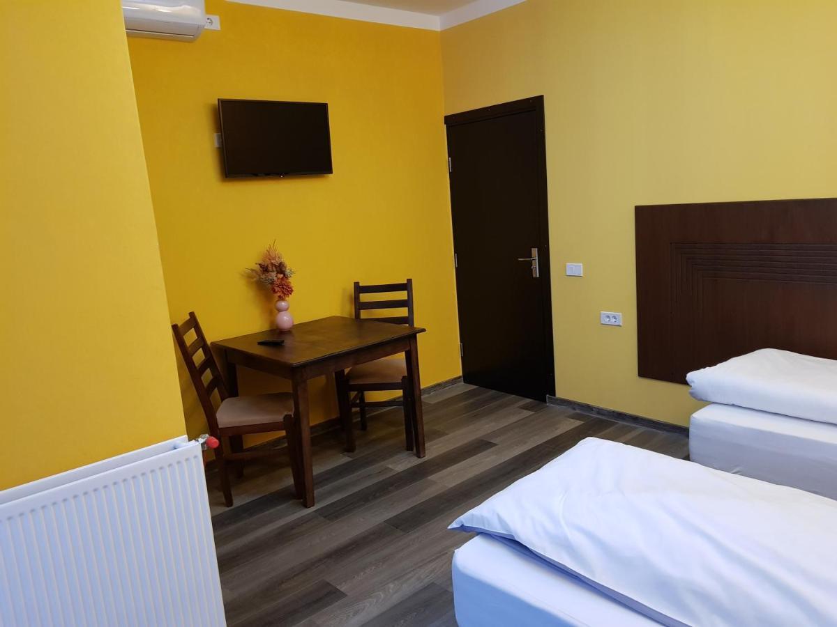 Hotel Restaurant La Passione Tecuci Экстерьер фото